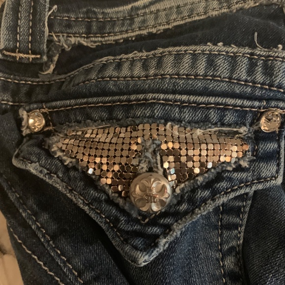Miss Me bootcut dark distressed jeans. Preowned . Retail 130 - Picture 5 of 6
